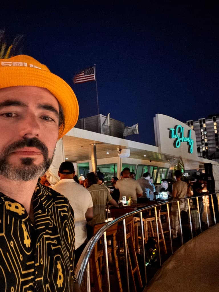 Gil Roberts gallery image 15