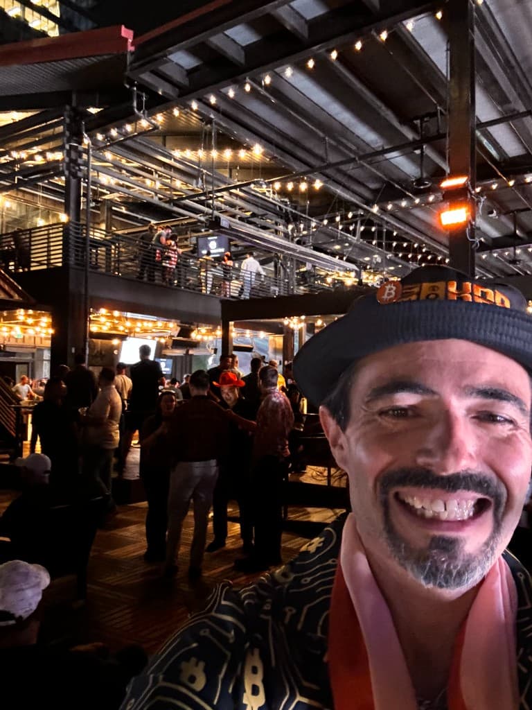 Gil Roberts gallery image 18